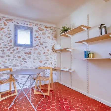 公寓 Charming 37m -near The Port Of 滨海萨纳里